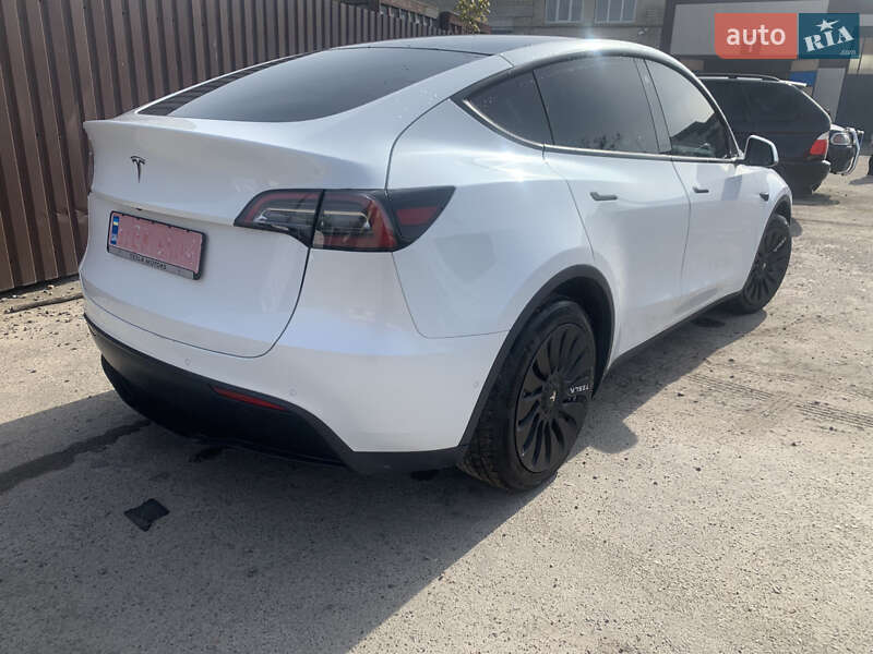 Внедорожник / Кроссовер Tesla Model Y 2022 в Дубровице