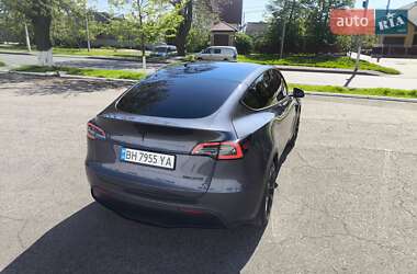 Внедорожник / Кроссовер Tesla Model Y 2022 в 