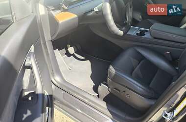 Внедорожник / Кроссовер Tesla Model Y 2022 в 