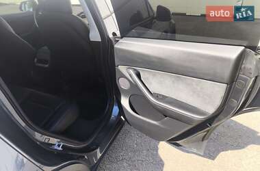 Внедорожник / Кроссовер Tesla Model Y 2022 в 