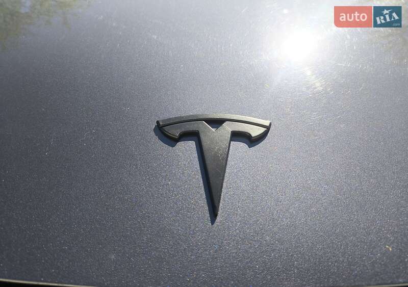 Внедорожник / Кроссовер Tesla Model Y 2022 в 