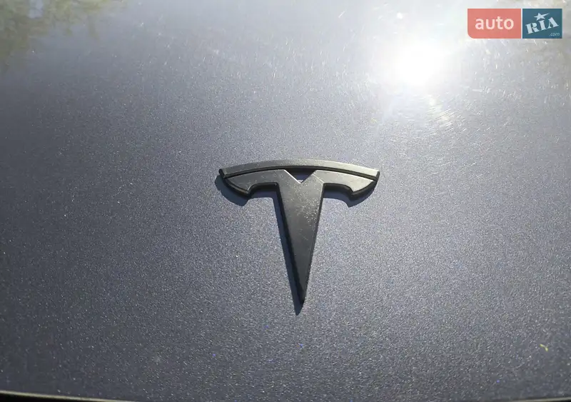 Внедорожник / Кроссовер Tesla Model Y 2022 в 