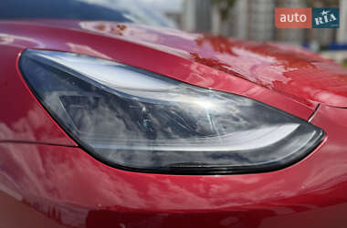 Внедорожник / Кроссовер Tesla Model Y 2021 в 