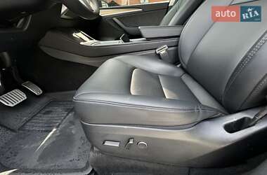 Внедорожник / Кроссовер Tesla Model Y 2023 в 
