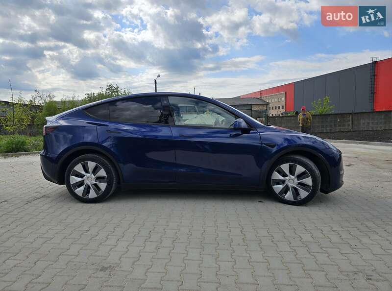 Внедорожник / Кроссовер Tesla Model Y 2022 в Львове