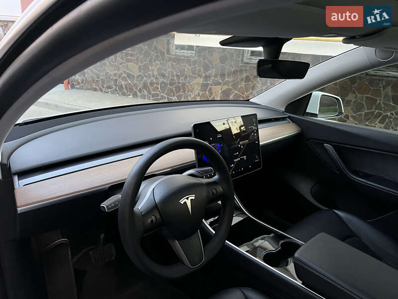Позашляховик / Кросовер Tesla Model Y 2020 в Львові фото 20 Позашляховик / Кросовер Tesla Model Y 2020 в Львові
