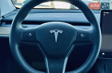 Внедорожник / Кроссовер Tesla Model Y 2022 в 
