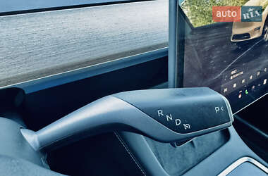 Внедорожник / Кроссовер Tesla Model Y 2022 в 