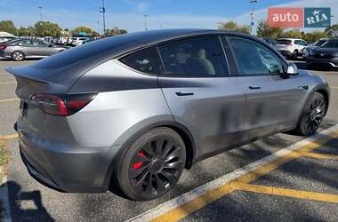 Внедорожник / Кроссовер Tesla Model Y 2024 в 