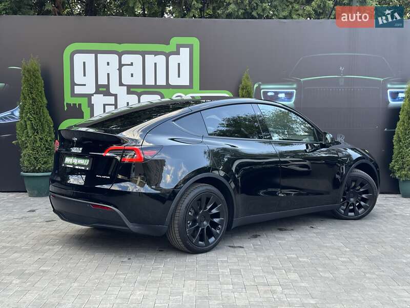 Внедорожник / Кроссовер Tesla Model Y 2023 в Киеве