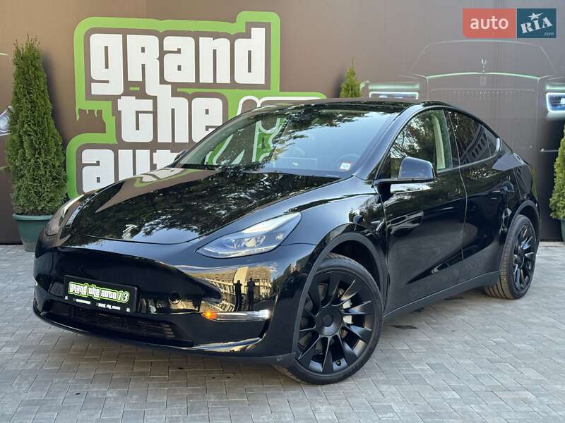 Внедорожник / Кроссовер Tesla Model Y 2023 в Киеве