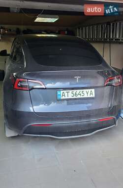 Внедорожник / Кроссовер Tesla Model Y 2023 в Ивано-Франковске