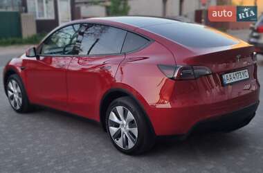 Внедорожник / Кроссовер Tesla Model Y 2023 в 