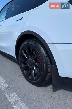 Внедорожник / Кроссовер Tesla Model Y 2022 в 