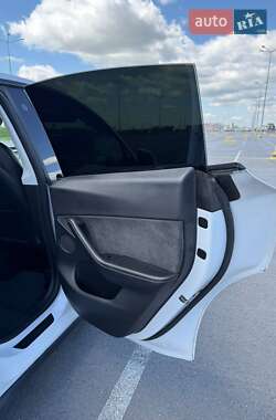 Внедорожник / Кроссовер Tesla Model Y 2022 в 