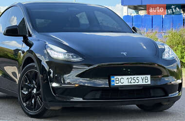 Внедорожник / Кроссовер Tesla Model Y 2021 в 