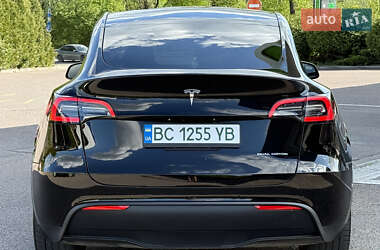 Внедорожник / Кроссовер Tesla Model Y 2021 в 