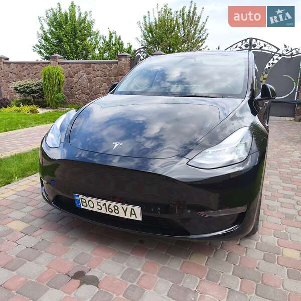 Внедорожник / Кроссовер Tesla Model Y 2024 в 