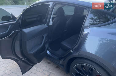 Внедорожник / Кроссовер Tesla Model Y 2022 в 