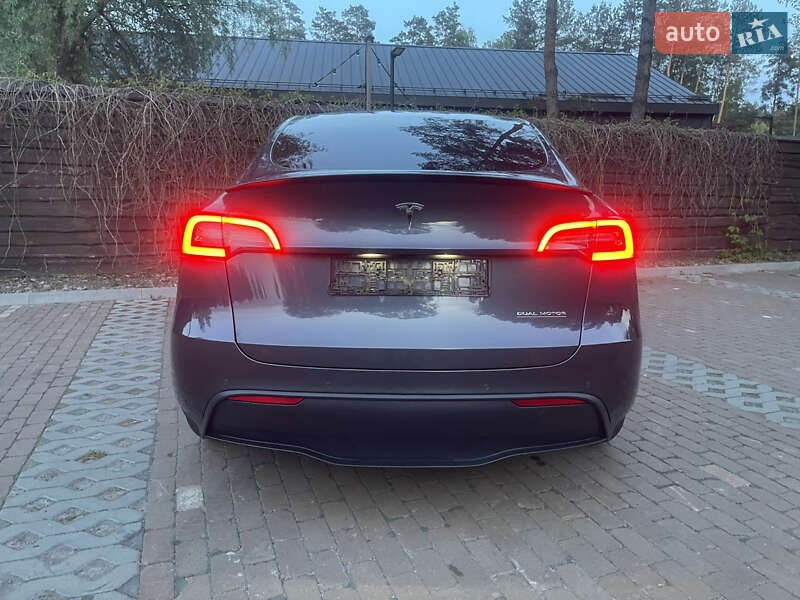 Позашляховик / Кросовер Tesla Model Y 2022 в Києві