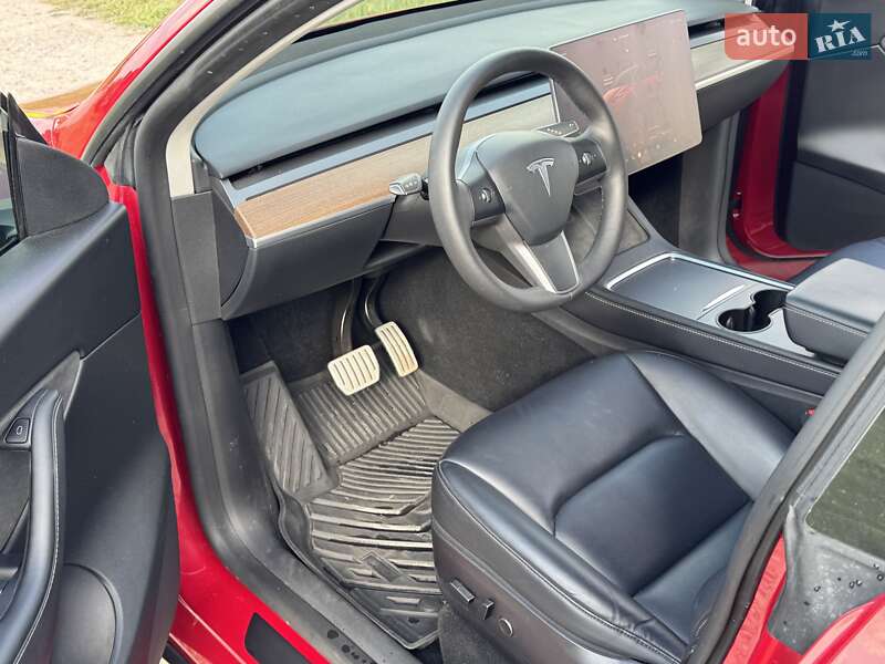 Внедорожник / Кроссовер Tesla Model Y 2022 в Киеве