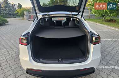 Внедорожник / Кроссовер Tesla Model Y 2023 в 
