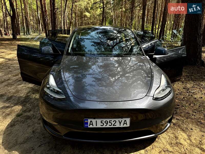 Внедорожник / Кроссовер Tesla Model Y 2023 в Киеве