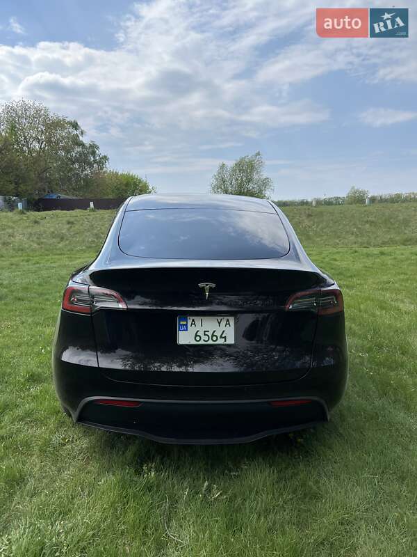 Внедорожник / Кроссовер Tesla Model Y 2023 в Киеве