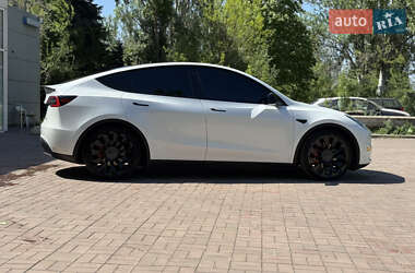Позашляховик / Кросовер Tesla Model Y 2020 в 