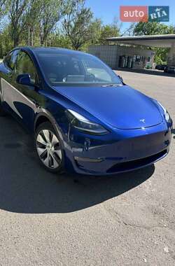 Внедорожник / Кроссовер Tesla Model Y 2024 в 