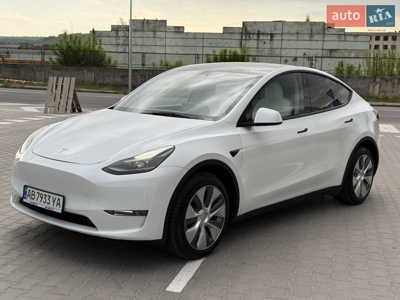 2024 Tesla Model Y - мініатюра 55