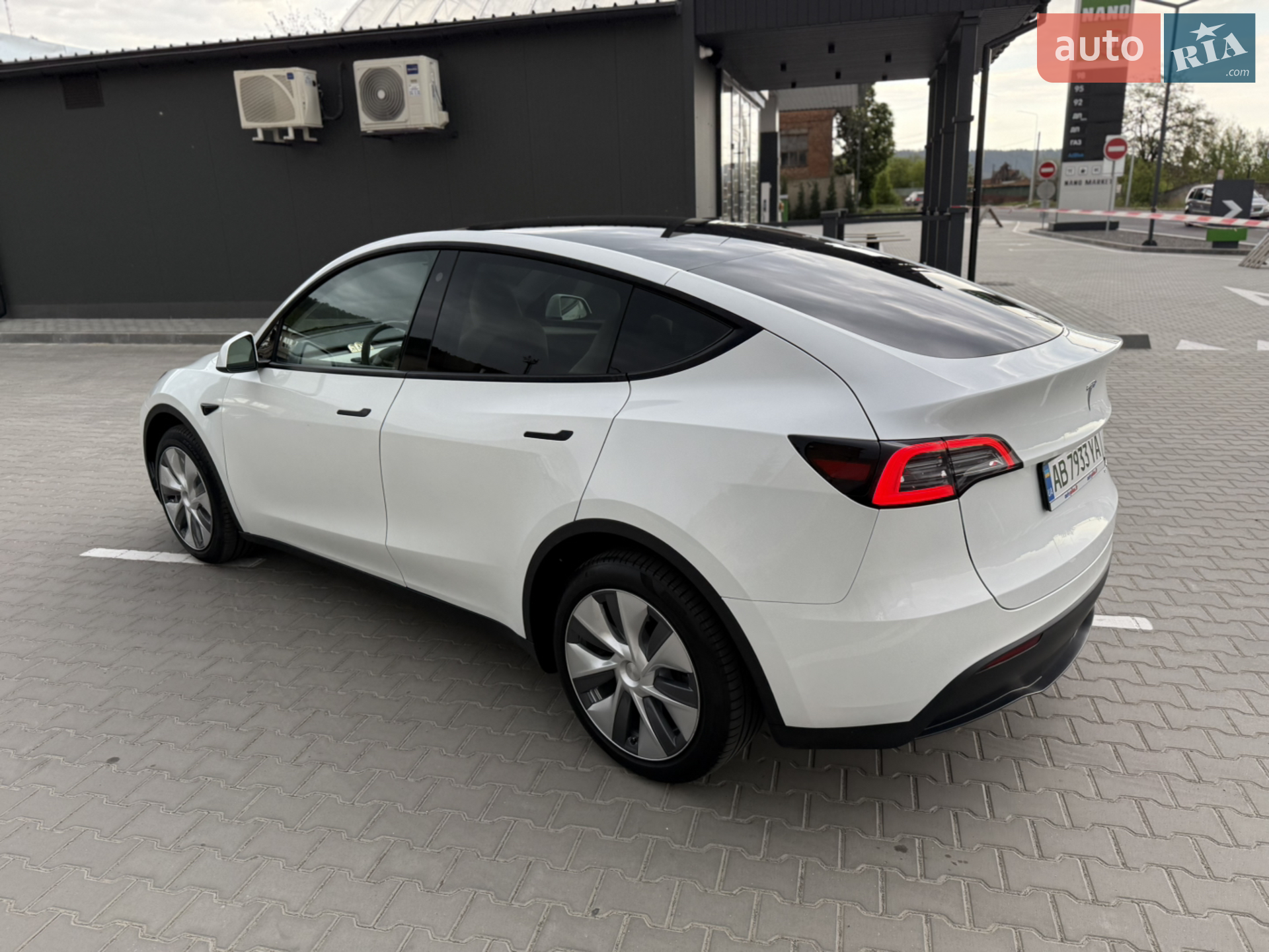 2023 Tesla Model Y - мініатюра 20