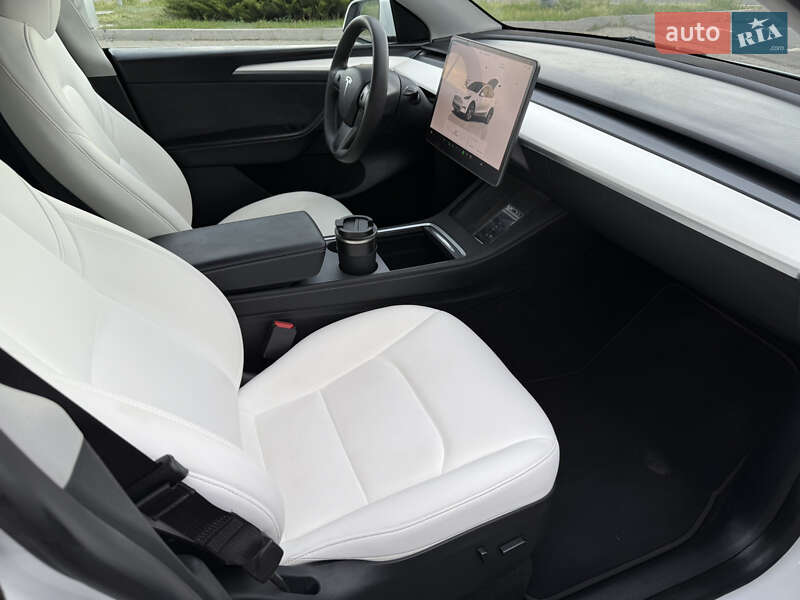 Внедорожник / Кроссовер Tesla Model Y 2023 в Виннице