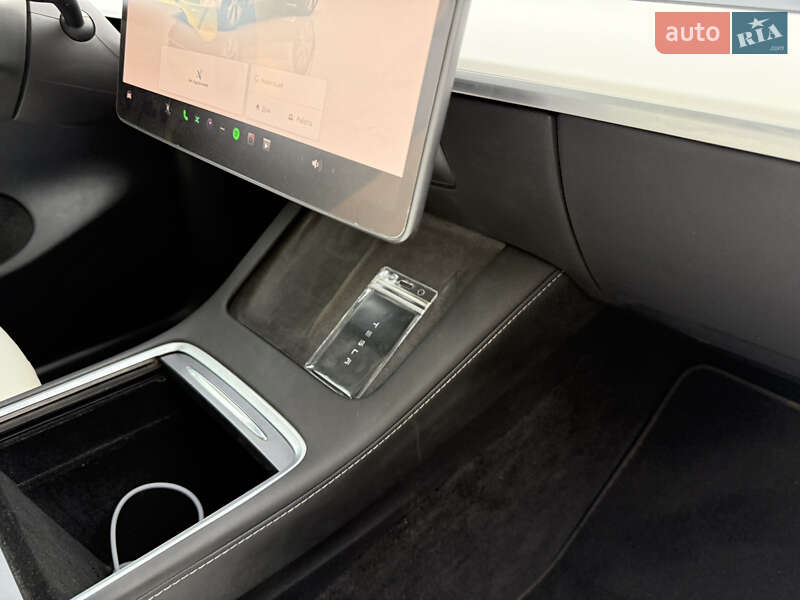 Внедорожник / Кроссовер Tesla Model Y 2023 в Виннице