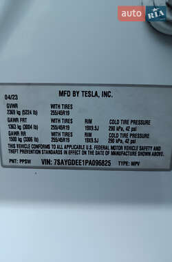 Внедорожник / Кроссовер Tesla Model Y 2023 в 