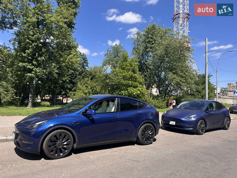 Внедорожник / Кроссовер Tesla Model Y 2022 в Киеве