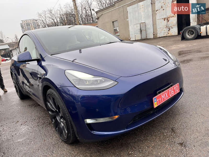 Внедорожник / Кроссовер Tesla Model Y 2022 в Киеве