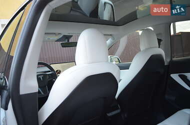 Внедорожник / Кроссовер Tesla Model Y 2020 в 