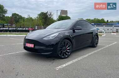 Внедорожник / Кроссовер Tesla Model Y 2023 в Киеве