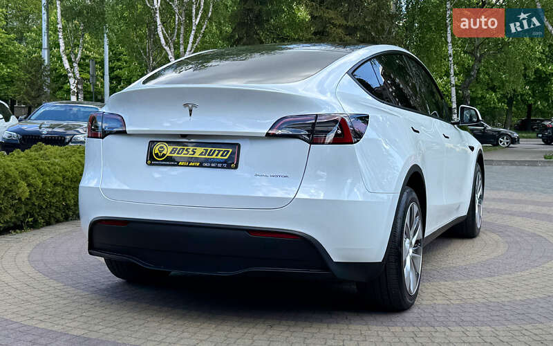 Внедорожник / Кроссовер Tesla Model Y 2023 в Львове