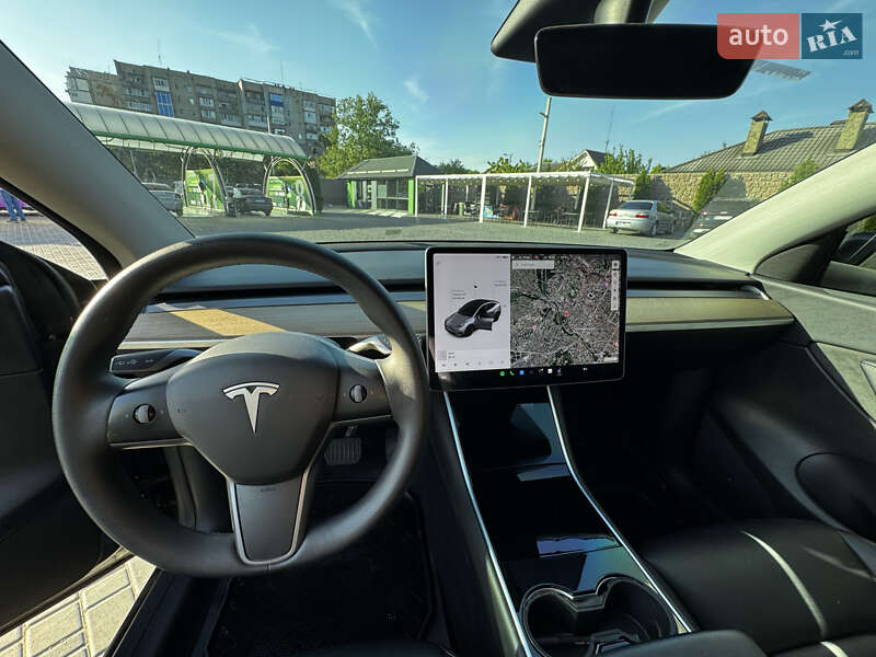 Внедорожник / Кроссовер Tesla Model Y 2020 в Киеве