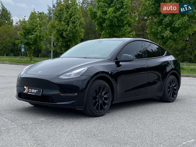 Внедорожник / Кроссовер Tesla Model Y 2023 в Львове