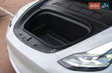 Позашляховик / Кросовер Tesla Model Y 2022 в 