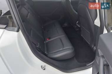 Позашляховик / Кросовер Tesla Model Y 2023 в 