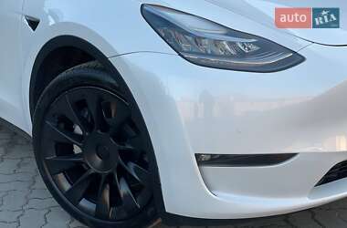 Внедорожник / Кроссовер Tesla Model Y 2021 в 