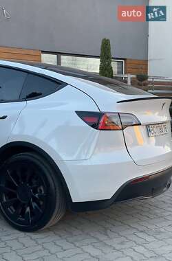 Внедорожник / Кроссовер Tesla Model Y 2021 в 