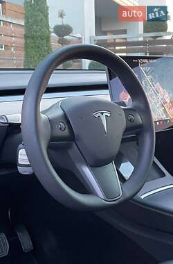 Внедорожник / Кроссовер Tesla Model Y 2021 в 