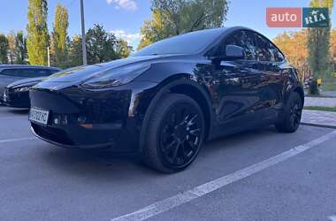 Внедорожник / Кроссовер Tesla Model Y 2024 в 