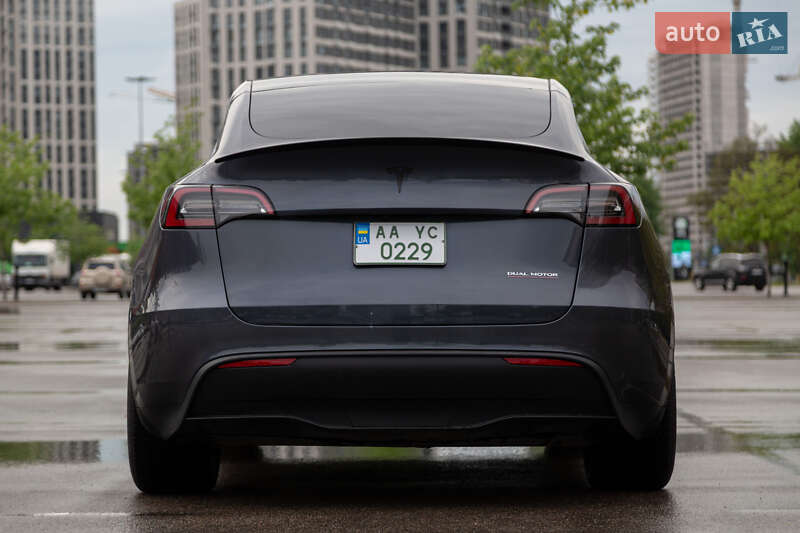 Внедорожник / Кроссовер Tesla Model Y 2022 в Киеве