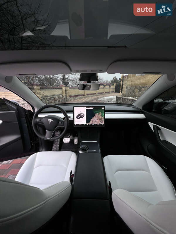 Внедорожник / Кроссовер Tesla Model Y 2021 в Днепре